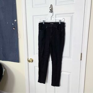 ✧･ﾟblack ripped skinny jeans